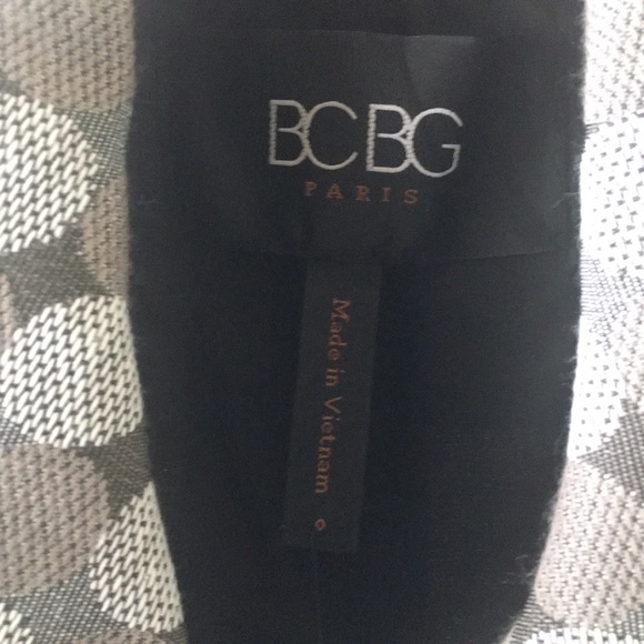 BCBG Paris Coat - Picture 5 of 8